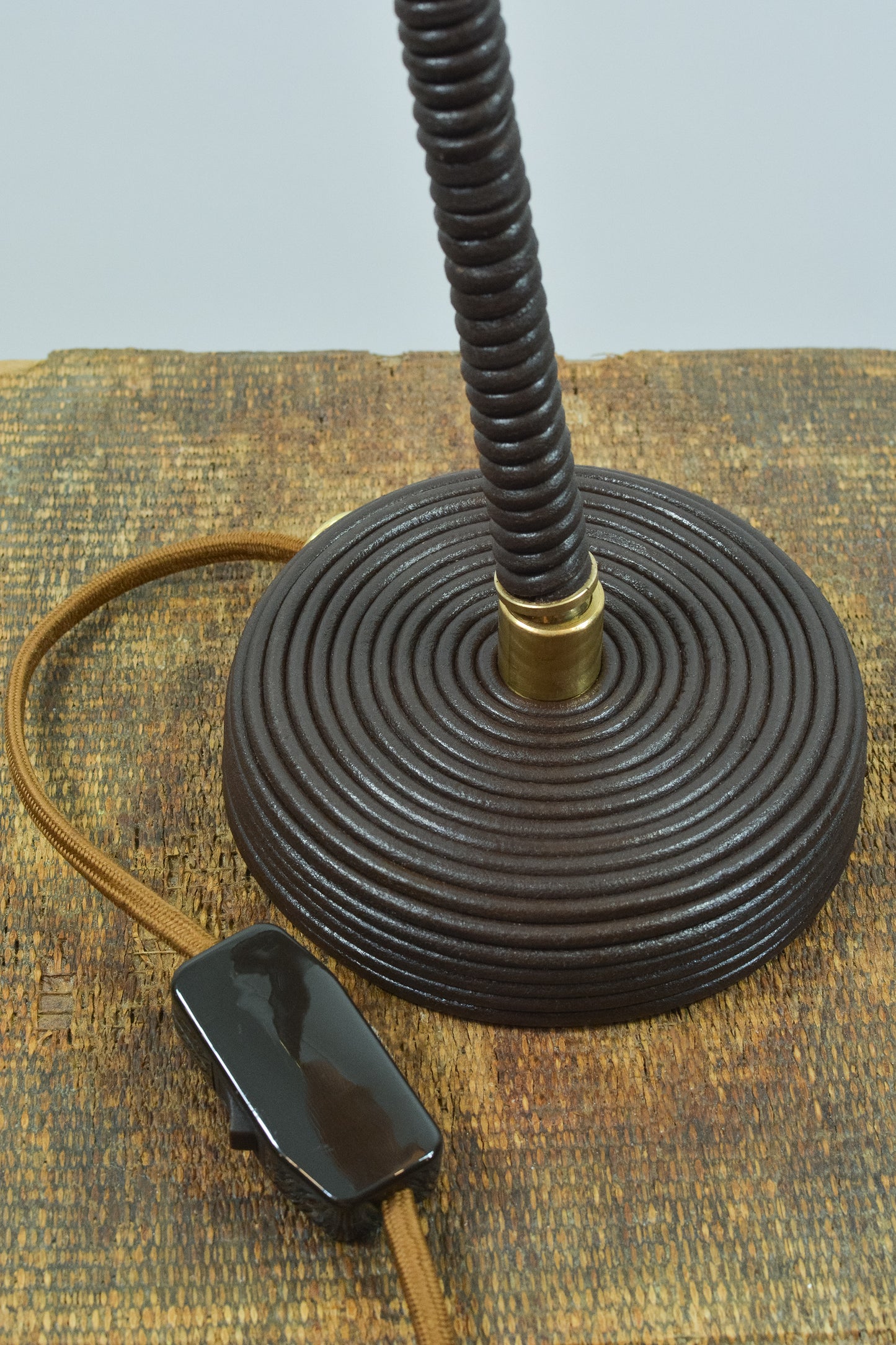 L’Escargot Table Lamp in Coiled Brown Leather with Natural Sea Snail Shade—Model No. 025B