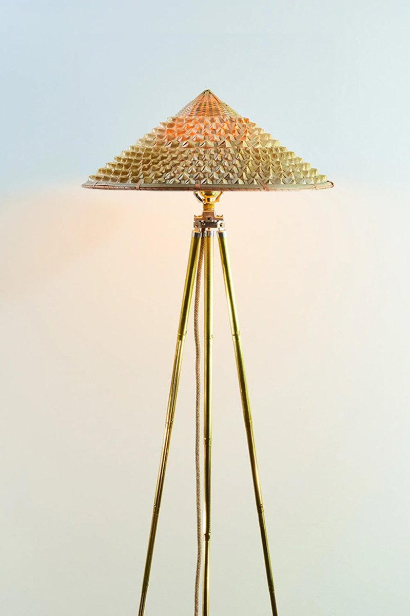 'Horst' Short Tripod Lamp in Brass with Natural Pangolin Shade — Model No. 006 - Tennant New York